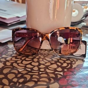 NWT Foster Grant Tortoise Shell Sunglasses